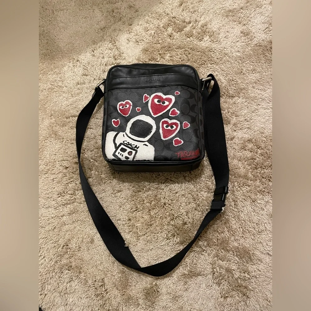 Coach Shoulder Bag - Black Red White - Y2k Shoulder Pouch - Unisex Carry-On Bag - Picture 6 of 7